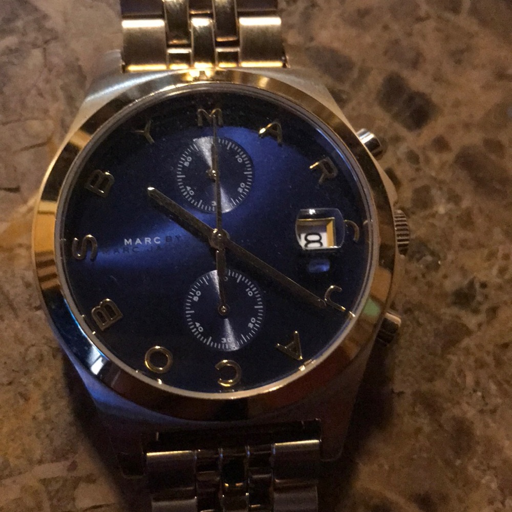 Gold Marc Jacob Watch - Picture 2 of 6